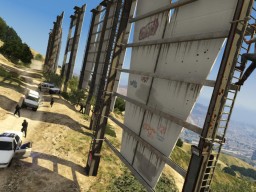 GTA5 050 Vinewood Climbing Police