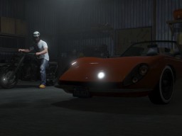 GTAOnline 016 LowEnd Garage StingerTopless