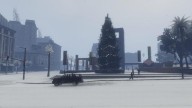 GTAOnline 1196 FestiveSurprise LegionSquare ChristmasTree