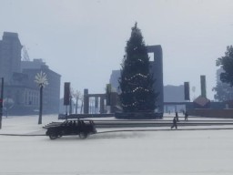 GTAOnline 1196 FestiveSurprise LegionSquare ChristmasTree