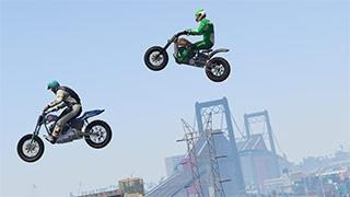 Stunt Race - Over the Bridge GTA Online Race