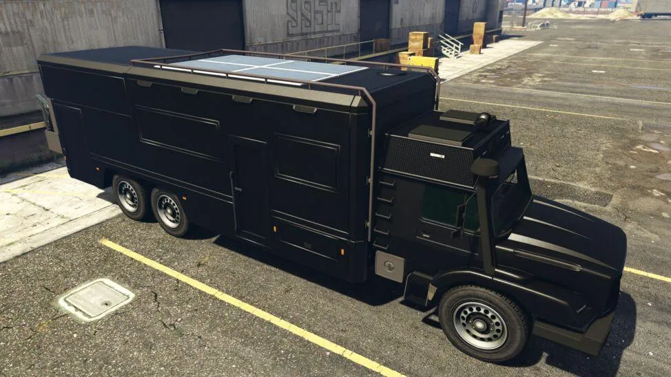 Benefactor Terrorbyte - GTA 5 Vehicle